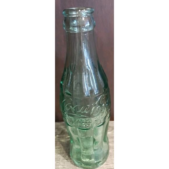 Vintage Coca Cola Bottle Embossed Wailuku , HI Hawaii Green Glass Empty Coke - Picture 2 of 3